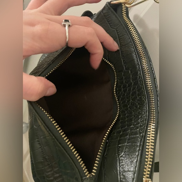 Divina Firenze Crossbody Satchel - Picture 7 of 10